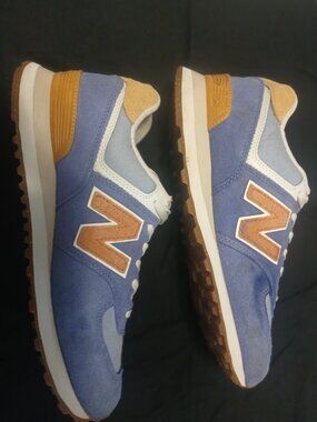 New Balance 574 Men's Sneakers Size 9 Night Sky Sea Salt Blue